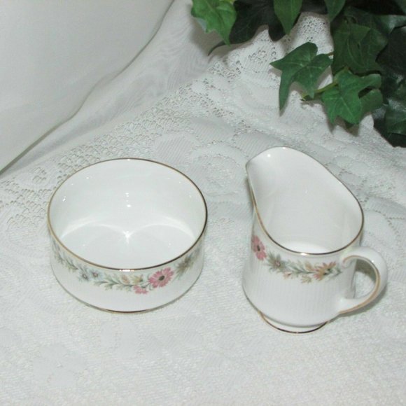 Paragon Belinda Vintage Bone China Creamer & Sugar Bowl Floral Field Flowers - Picture 4 of 6